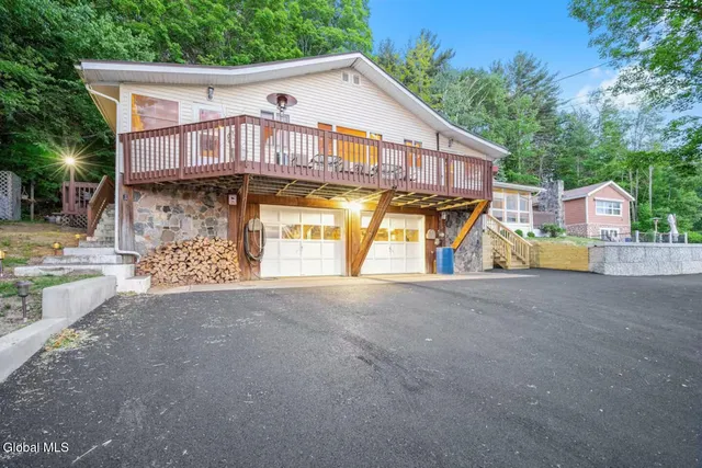 $799,999 | 858 South Shore Road, Edinburg, NY 12134