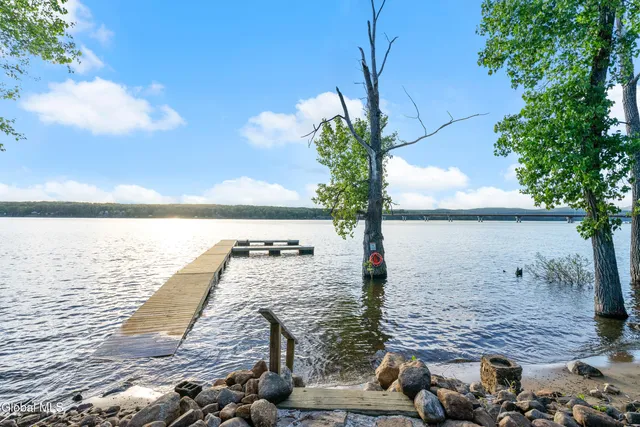 $799,999 | 858 South Shore Road, Edinburg, NY 12134