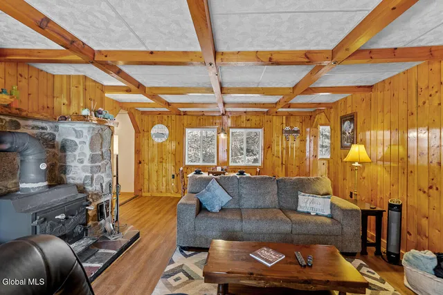 $799,999 | 858 South Shore Road, Edinburg, NY 12134