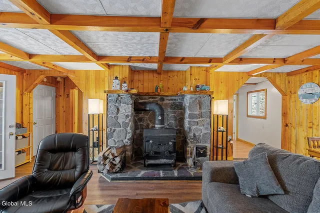 $799,999 | 858 South Shore Road, Edinburg, NY 12134