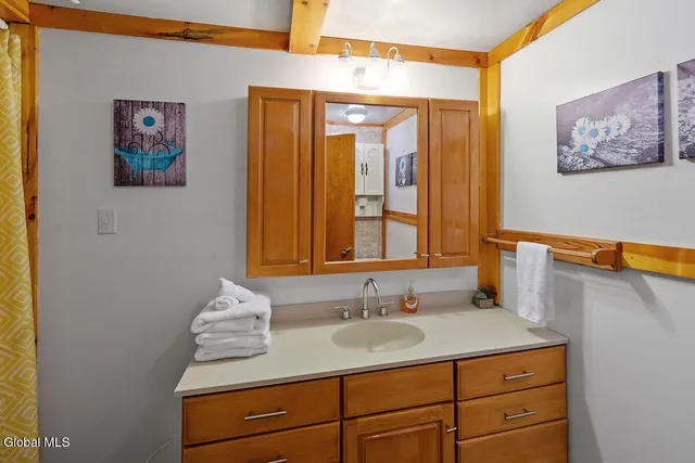 $799,999 | 858 South Shore Road, Edinburg, NY 12134