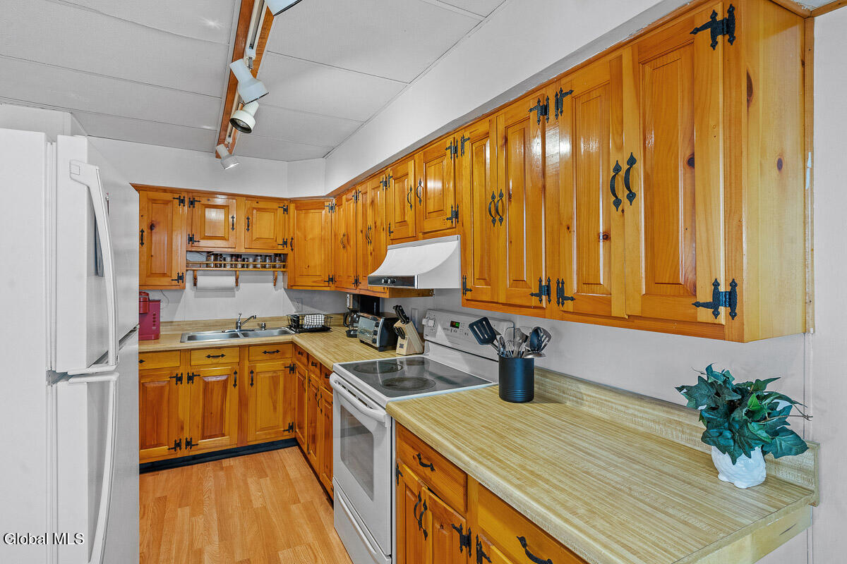 858 South Shore Road Edinburg, NY 12134 - Photo 75 of 100 858 South Shore Road Northville NY 051 M