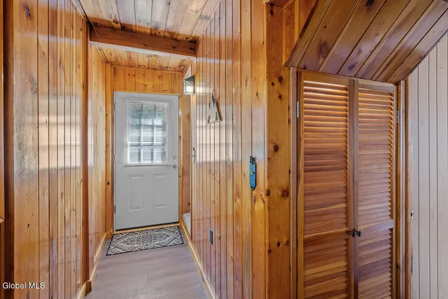 $799,999 | 858 South Shore Road, Edinburg, NY 12134