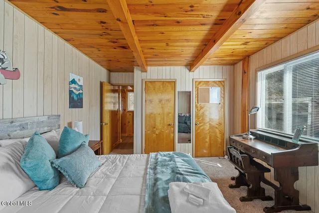 $799,999 | 858 South Shore Road, Edinburg, NY 12134