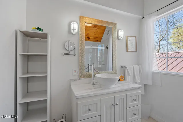 $799,999 | 858 South Shore Road, Edinburg, NY 12134