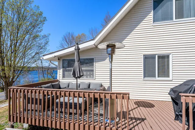 $799,999 | 858 South Shore Road, Edinburg, NY 12134