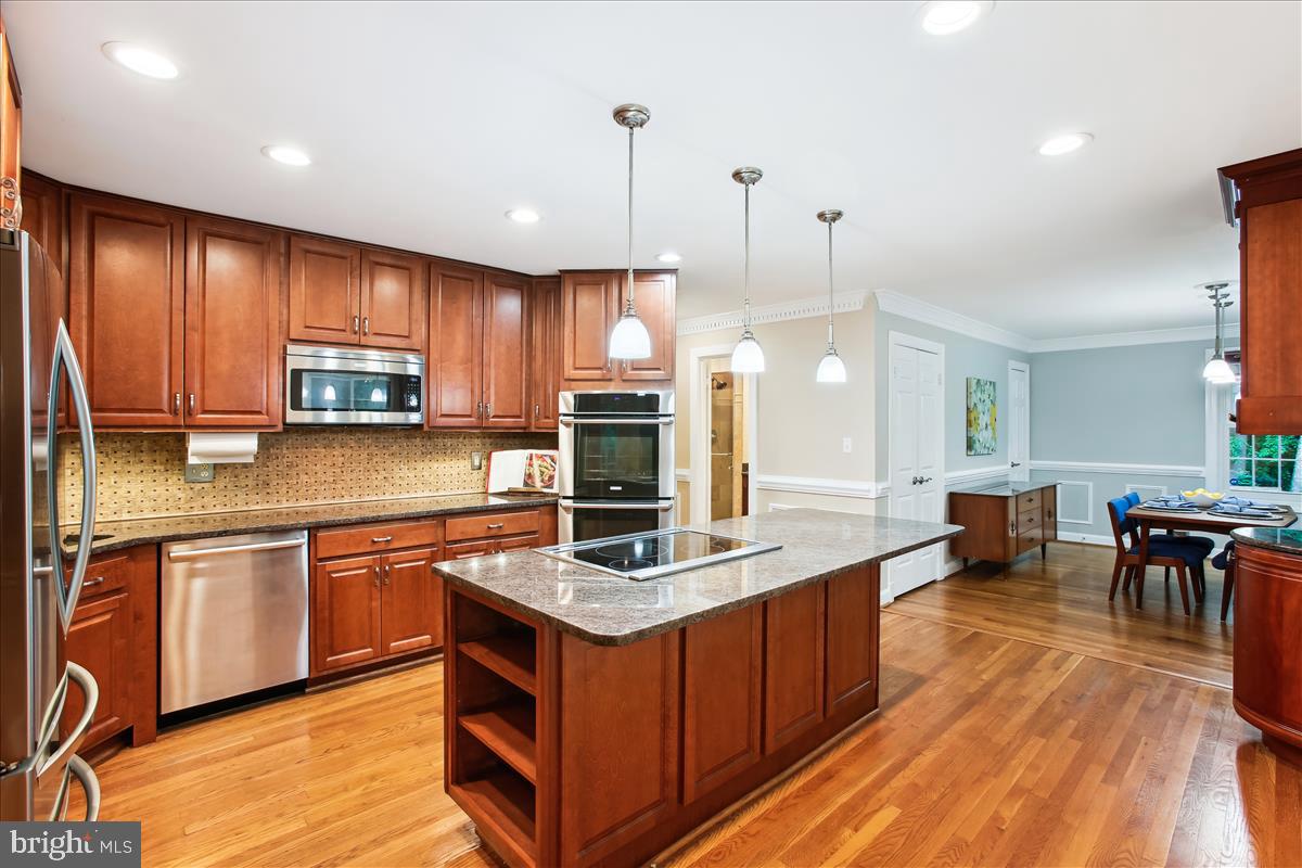 12221 Chapel Road Clifton, VA 20124 - Photo 16 of 93 Renovated Kitchen with Anderson Cherry Cabinets.
