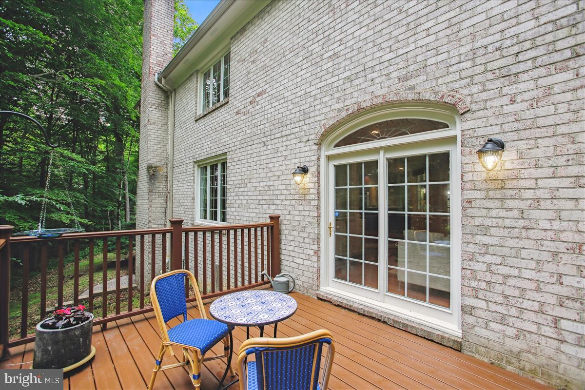 12221 Chapel Road Clifton, VA 20124 - Photo 27 of 93 A Nice Private Spot to Relax.