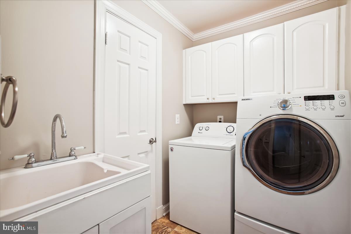 12221 Chapel Road Clifton, VA 20124 - Photo 70 of 93 Laundry Room off Kitchen with Utility Sink.