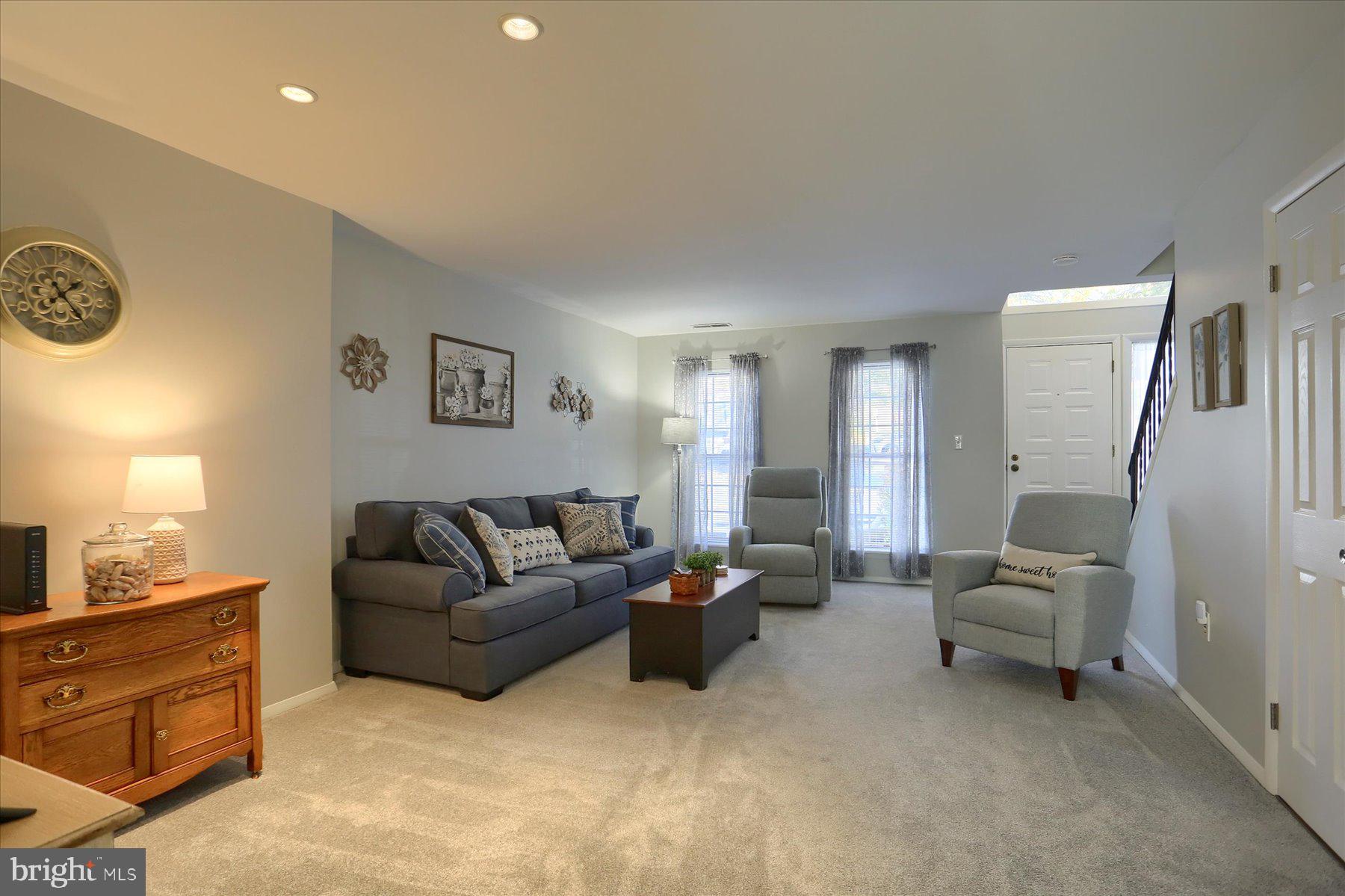 524 Lopax Road Harrisburg, PA 17112 - Photo 5 of 46 Open LR/DR