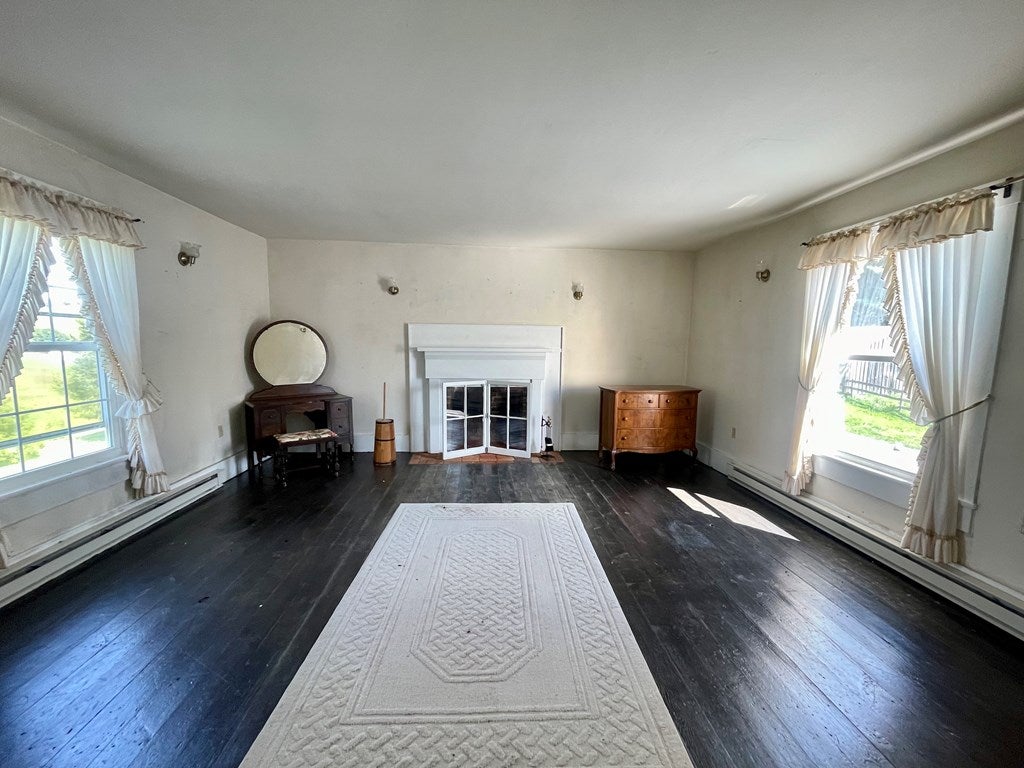 616 Stillwell Road Draper, VA 24324 - Photo 3 of 33 Gallery Image 3