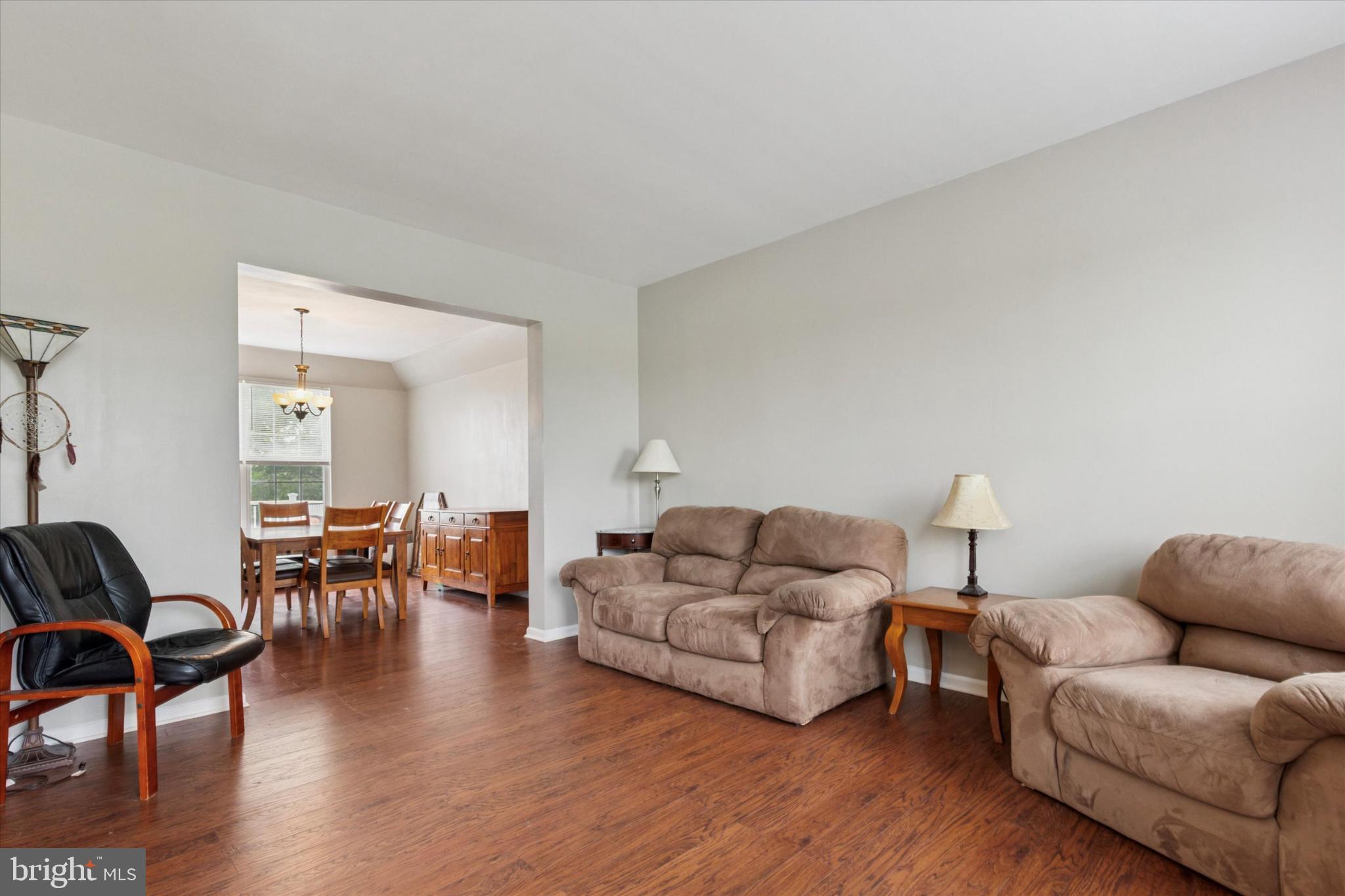 227 Beech Lane Perkasie, PA 18944 - Photo 12 of 34 Spacious living area with warm wood tones.