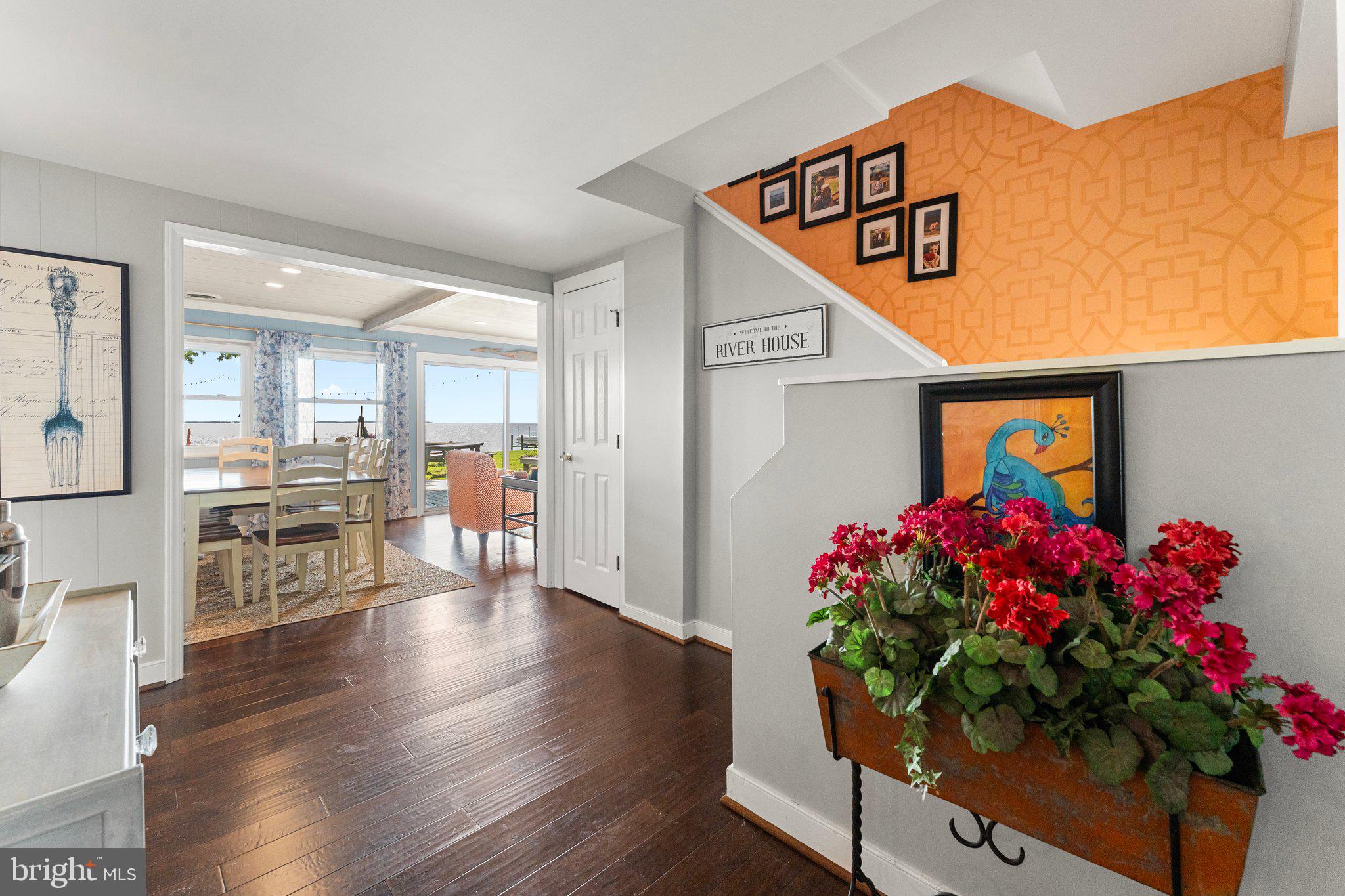 105 Bayview Lane Hague, VA 22469 - Photo 20 of 48 Stairway to second level