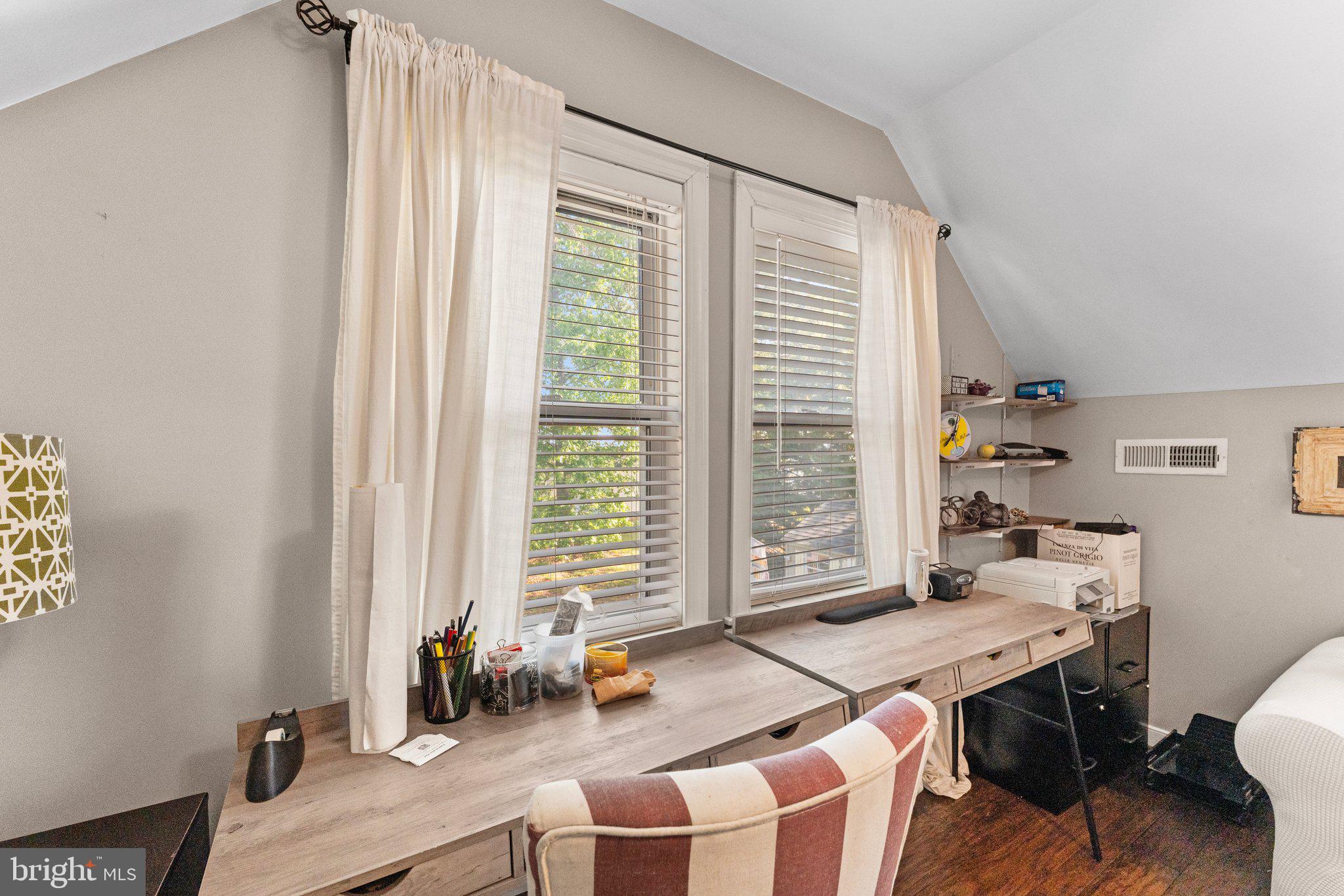 105 Bayview Lane Hague, VA 22469 - Photo 35 of 48 Upstairs bedroom