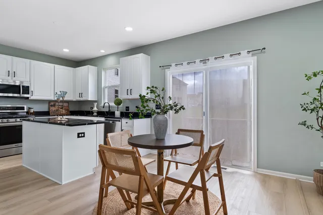 $475,000 | 2197 Wilson Creek Circle, Aurora, IL 60503