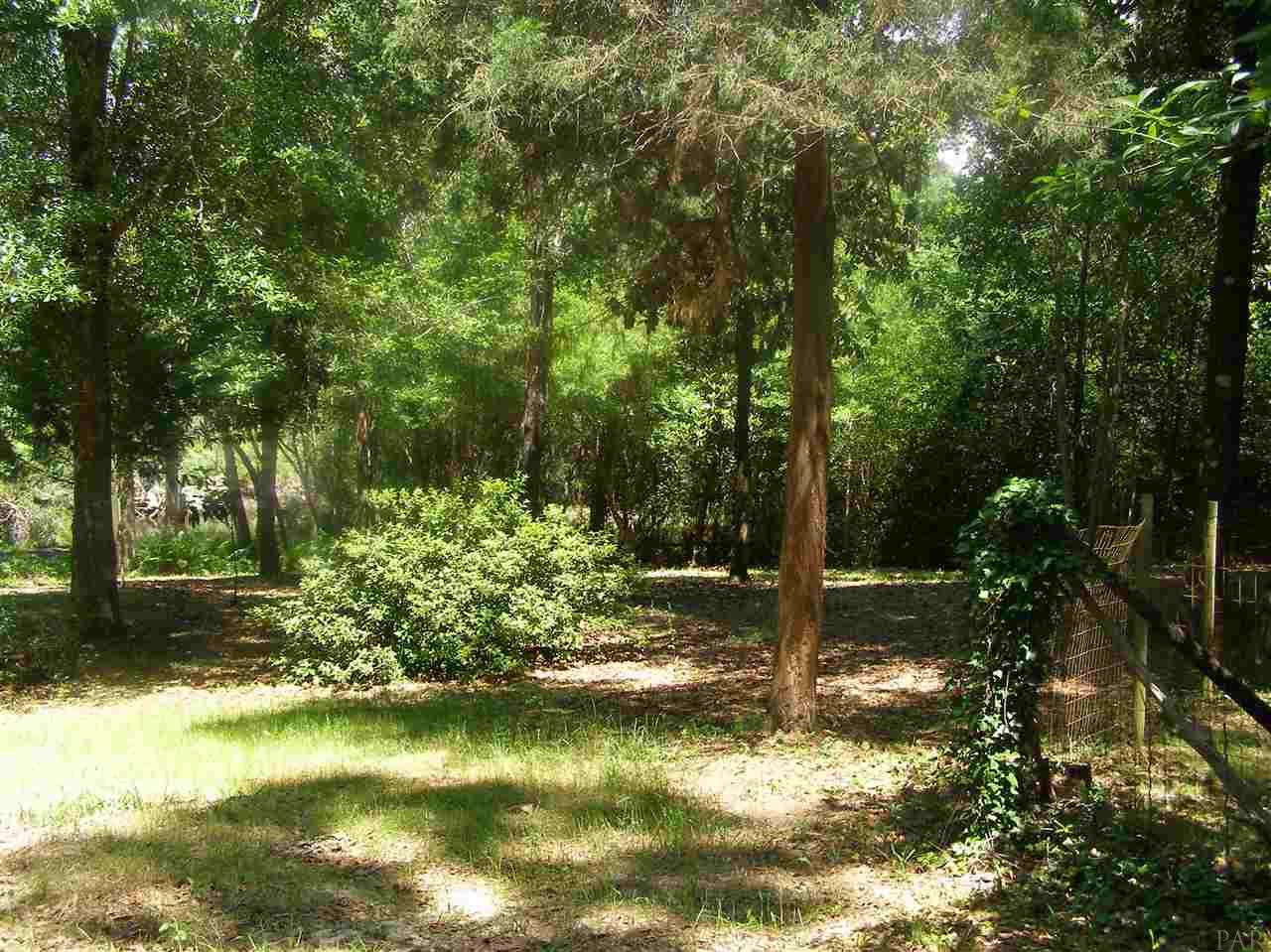 4924 Shell Road Milton, FL 32583 - Photo 9 of 46