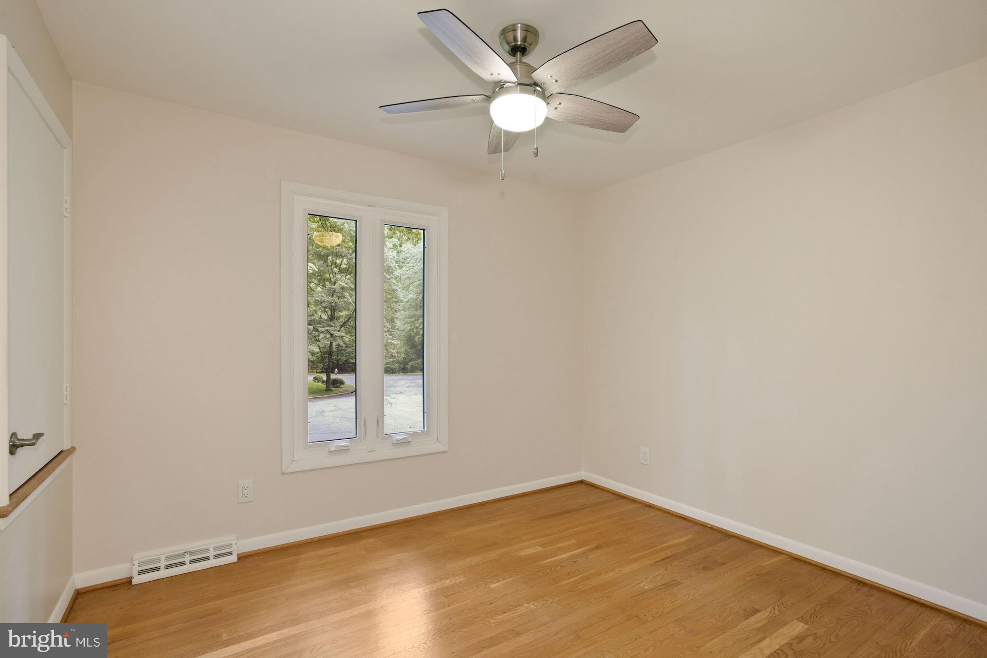 2360 Gallant Fox Court Reston, VA 20191 - Photo 14 of 34