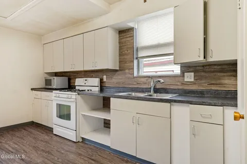 $375,000 | 292 Catherine Street, Albany, NY 12209