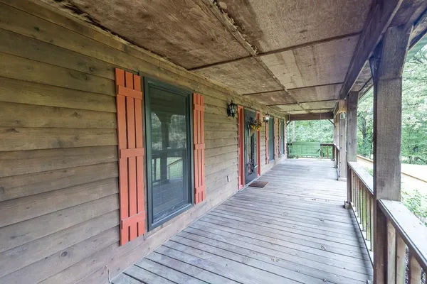 $695,000 | 900 Center Point Drive, Mason, TN 38049