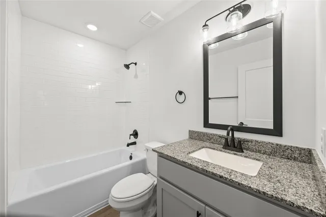 $249,900 | 2087 Emerald Lk Trail, Dayton, TX 77535