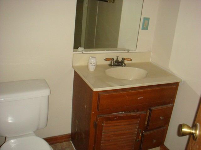 25053 Edison Road South Bend, IN 46628 - Photo 5 of 10