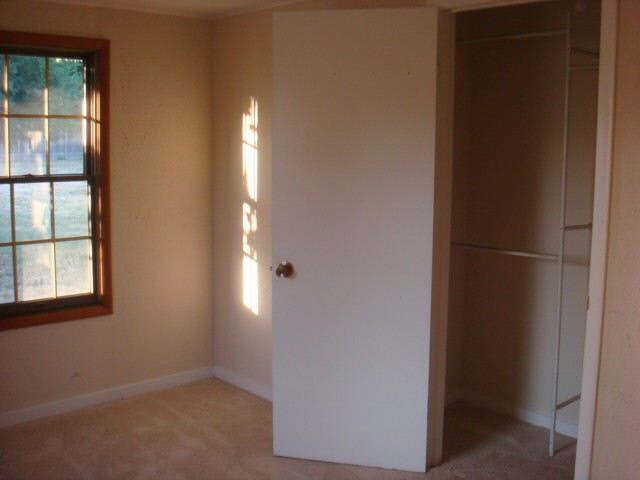 25053 Edison Road South Bend, IN 46628 - Photo 6 of 10