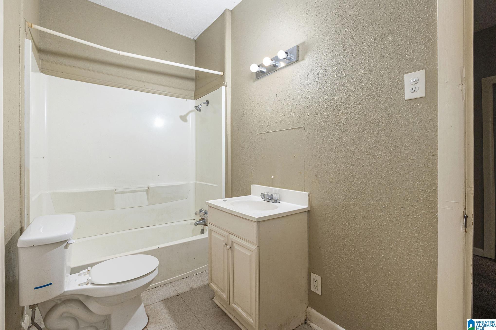 909 Exeter Avenue Bessemer, AL 35020 - Photo 10 of 13
