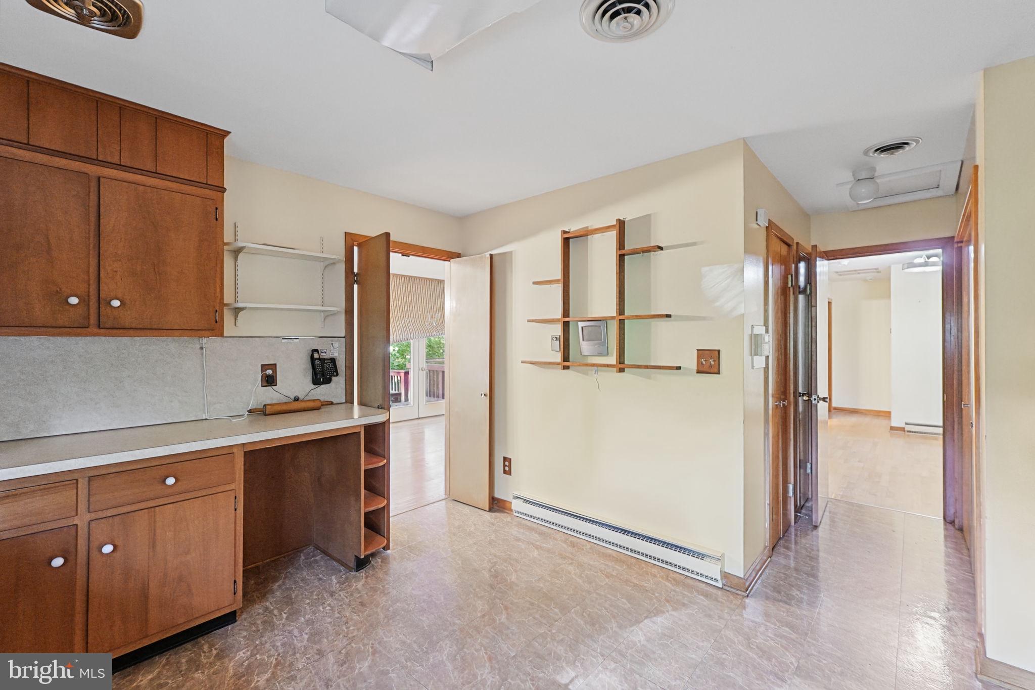 8810 Emory Grove Road Gaithersburg, MD 20877 - Photo 12 of 37 Kitchen