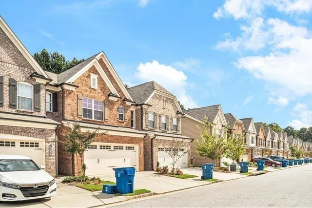 $2,250 | 309 Braemore Mill Drive, Lawrenceville, GA 30044