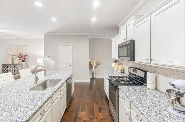 $2,250 | 309 Braemore Mill Drive, Lawrenceville, GA 30044