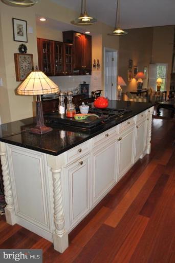 509 Brindley Place Southwest Leesburg, VA 20175 - Photo 21 of 30 Huge Kitchen Island-4 Burner Cooktop + Grill.