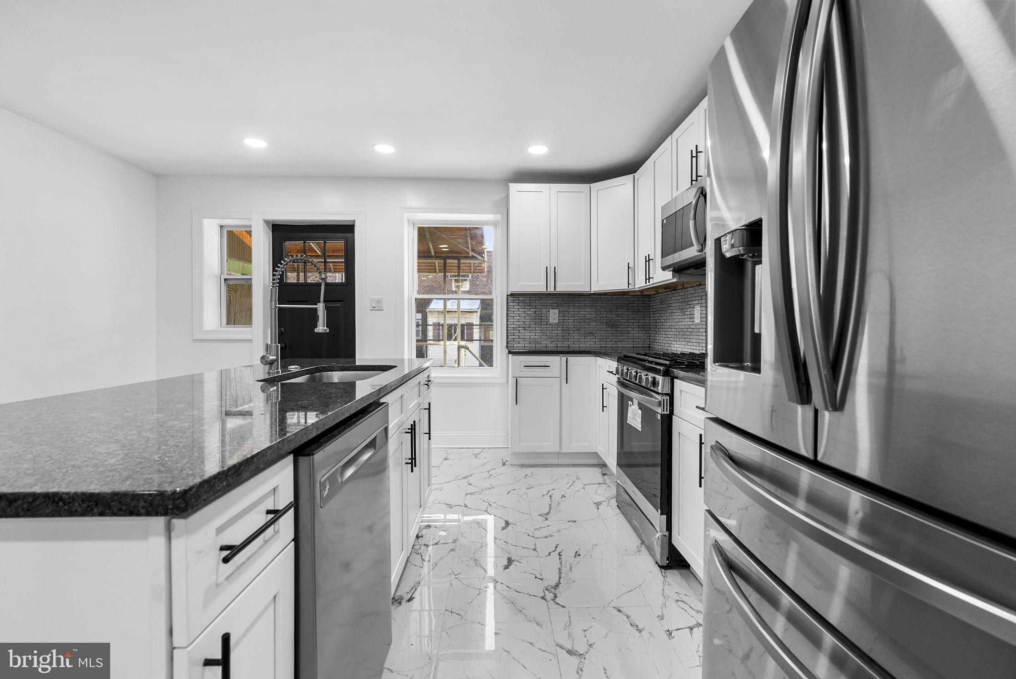 2552 South 68th Street Philadelphia, PA 19142 - Photo 7 of 19