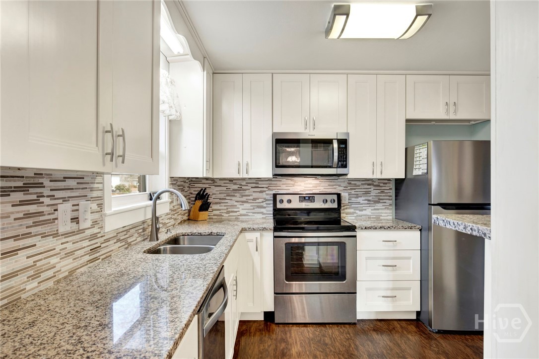 117 Montclair Boulevard Savannah, GA 31419 - Photo 11 of 34