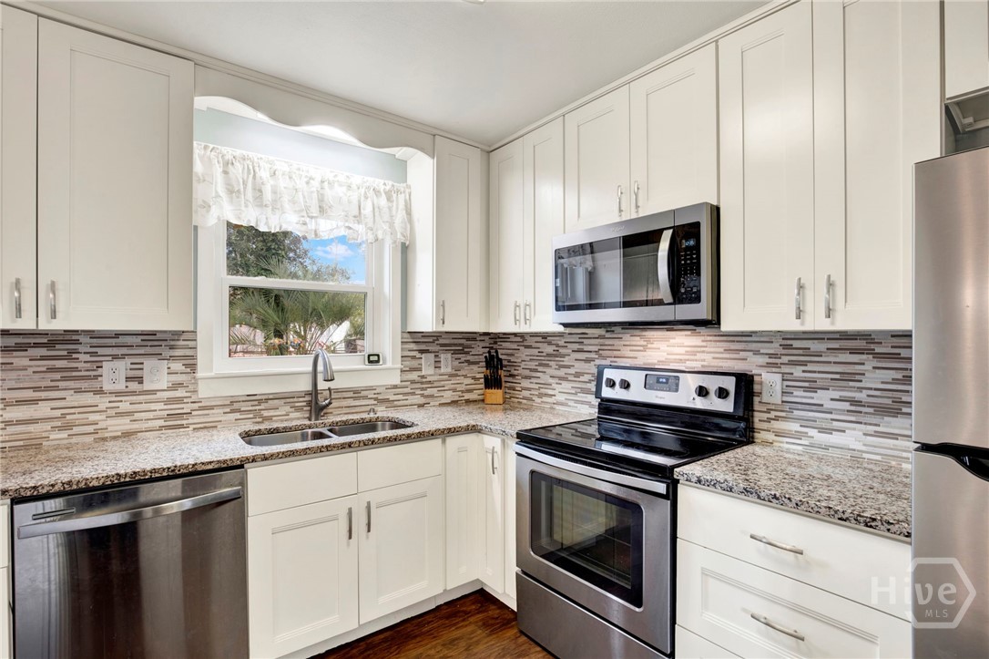 117 Montclair Boulevard Savannah, GA 31419 - Photo 14 of 34