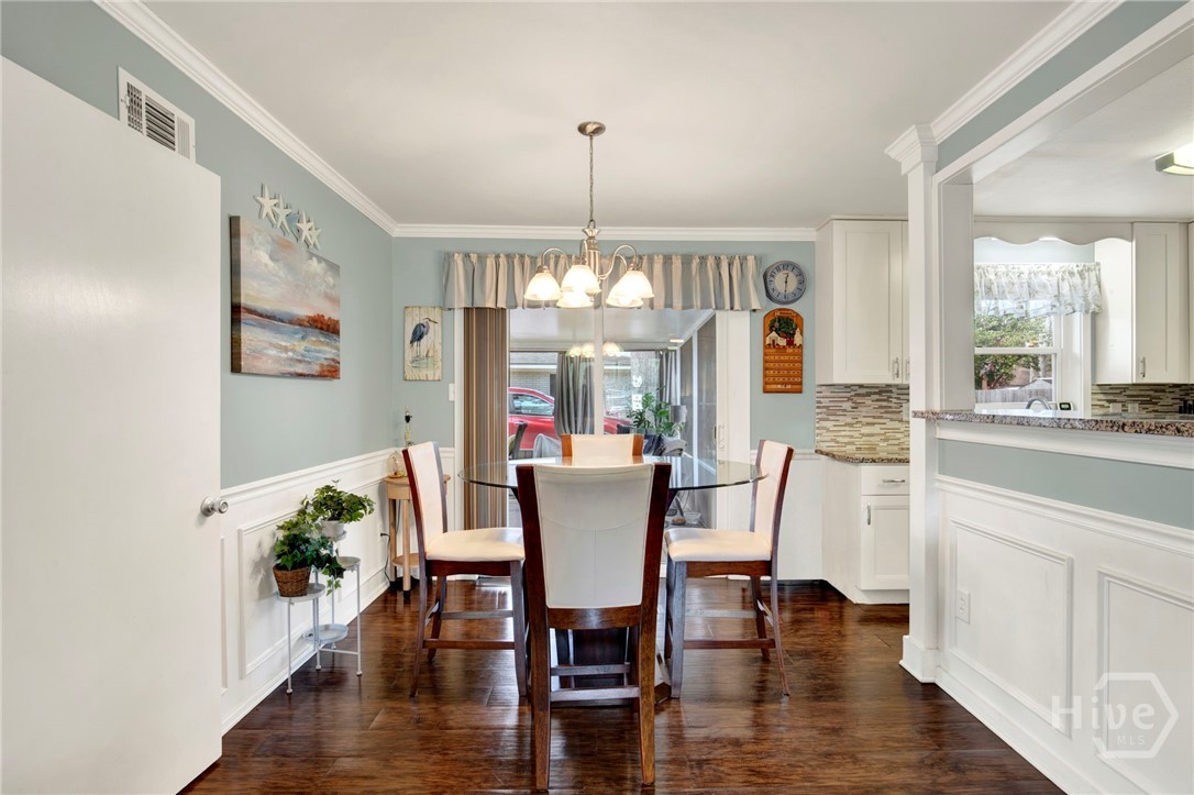 117 Montclair Boulevard Savannah, GA 31419 - Photo 8 of 34