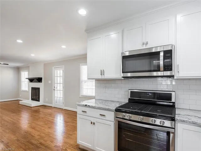 $2,400 | 3 Pall Mall Place, Greensboro, NC 27455