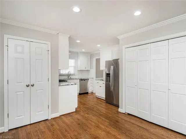 $2,400 | 3 Pall Mall Place, Greensboro, NC 27455