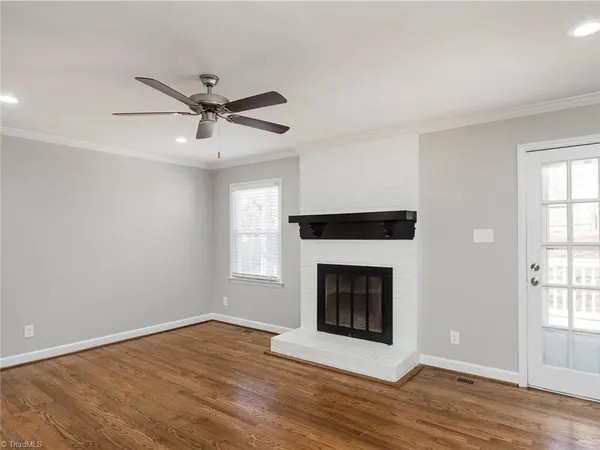 $2,300 | 3 Pall Mall Place, Greensboro, NC 27455