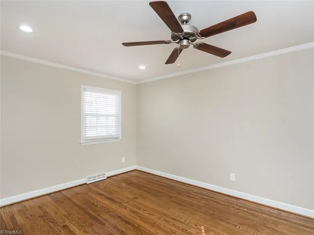 $2,400 | 3 Pall Mall Place, Greensboro, NC 27455