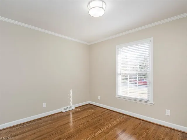 $2,400 | 3 Pall Mall Place, Greensboro, NC 27455