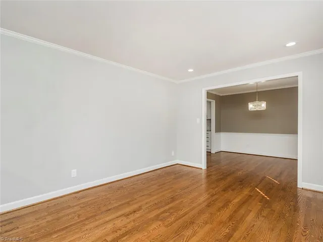 $2,400 | 3 Pall Mall Place, Greensboro, NC 27455