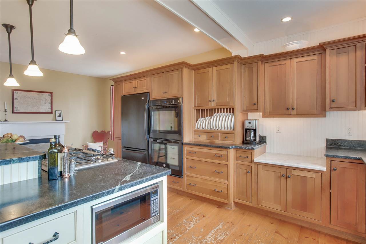 70 Maple Avenue Atkinson, NH 03811 - Photo 20 of 38