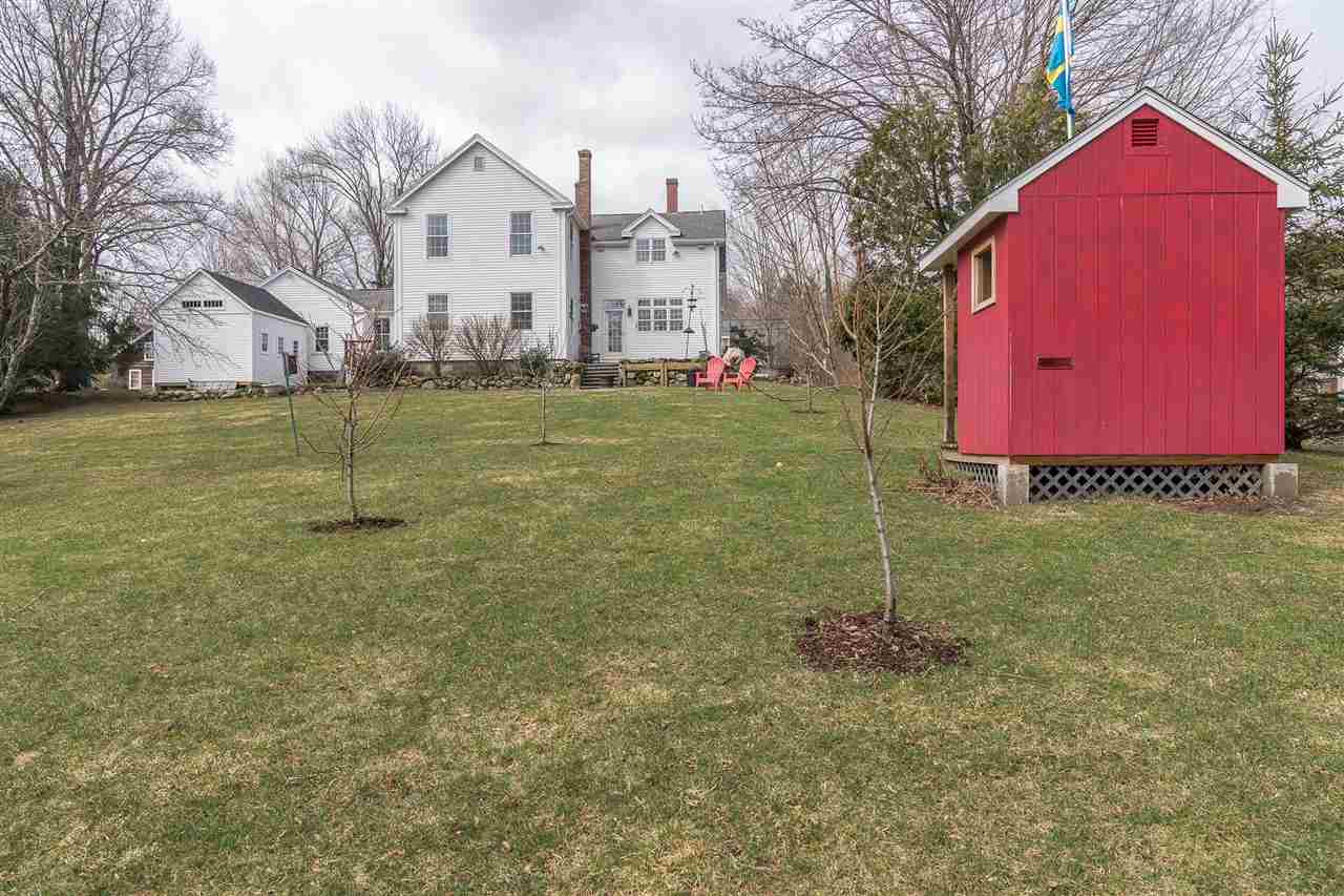70 Maple Avenue Atkinson, NH 03811 - Photo 3 of 38