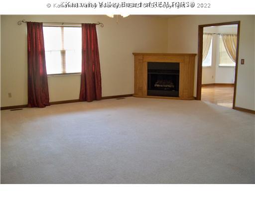Den/Family/Great Room. Large family room offers good traffic flow great for entertaining.