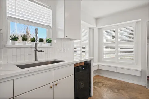 $415,000 | 739 Pear Street, Lockhart, TX 78644