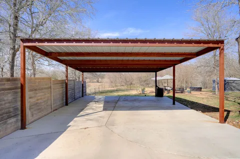 $415,000 | 739 Pear Street, Lockhart, TX 78644