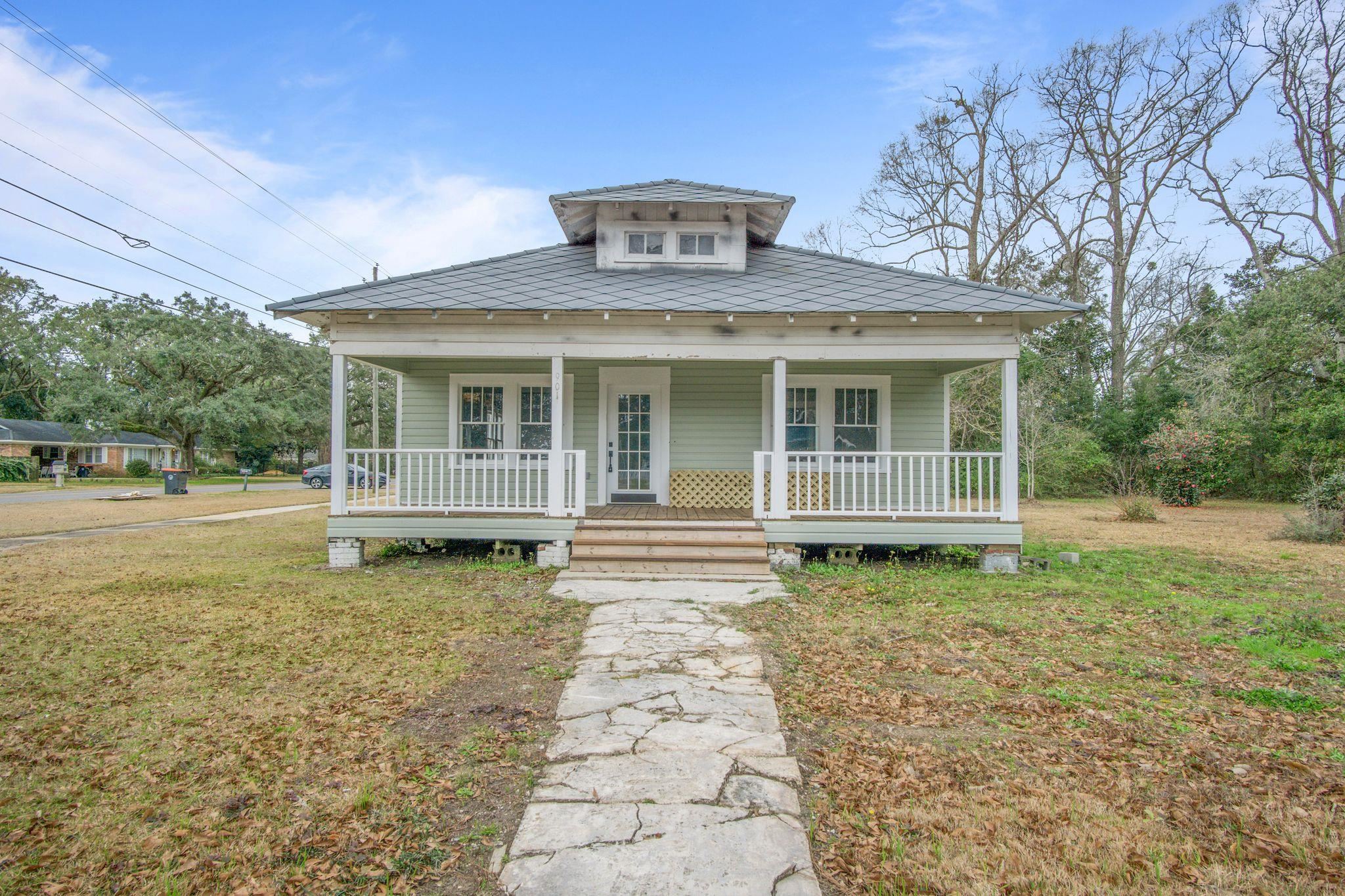 901 Hand Avenue Bay Minette, AL 36507 - Photo 1 of 23