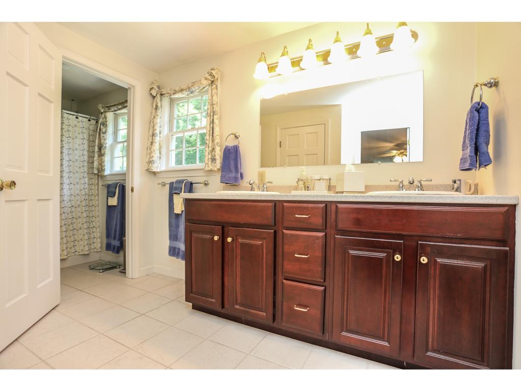 12 Four Winds Road Merrimack, NH 03054 - Photo 26 of 36