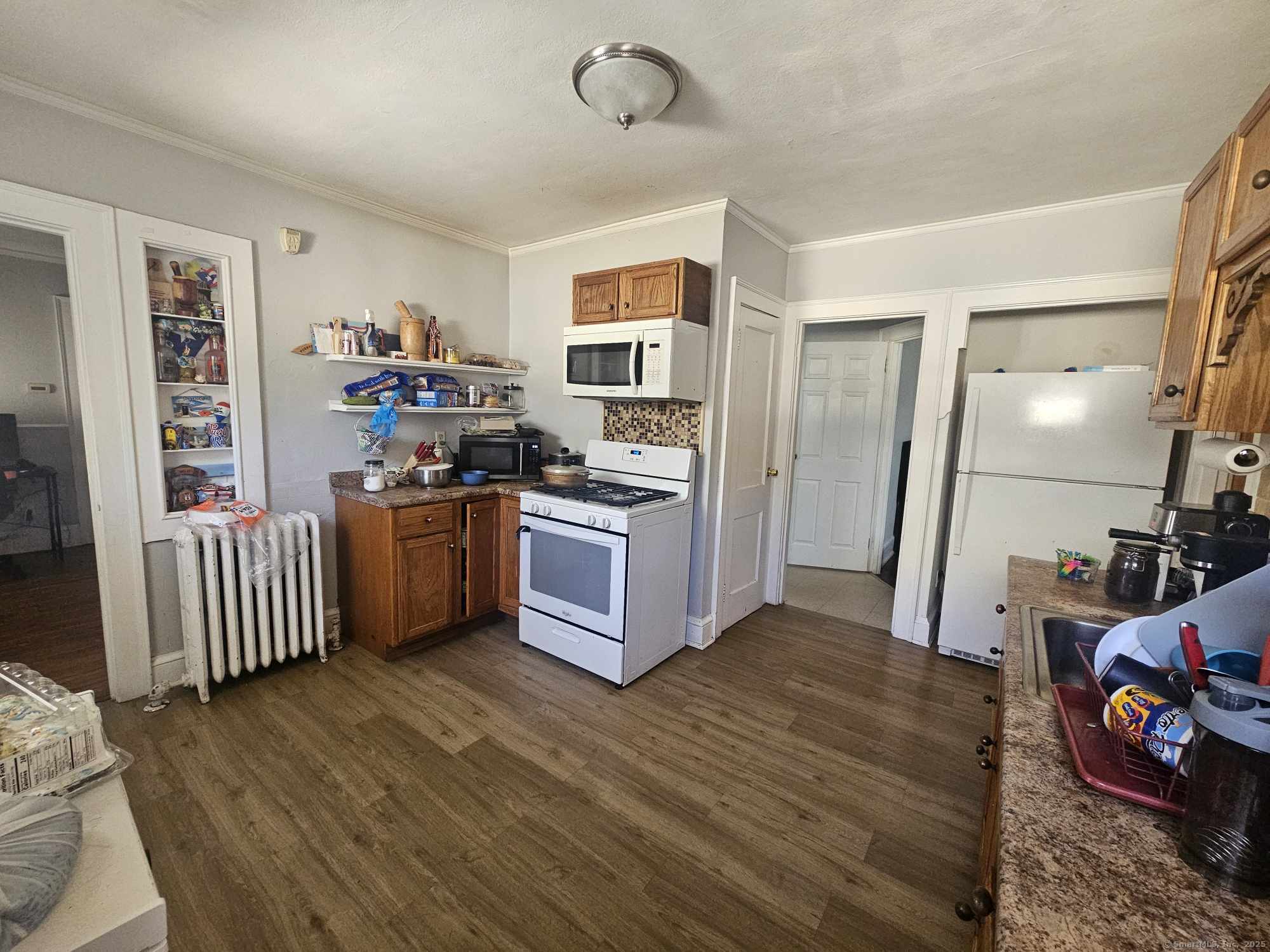 102-104 Mapleton Street Hartford, CT 06114 - Photo 8 of 16