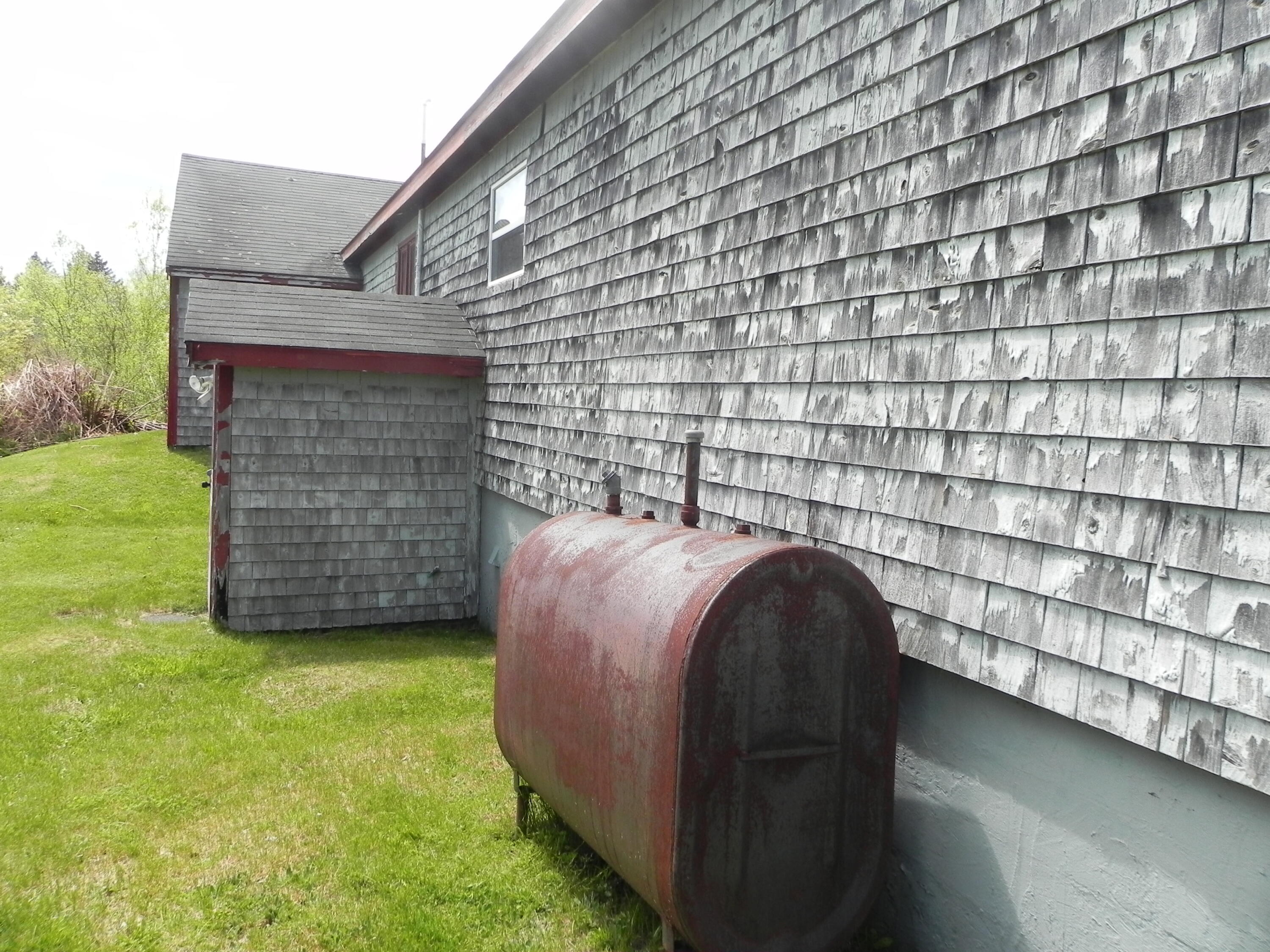 1094 County Road Lubec, ME 04652 - Photo 6 of 29 DSCN9671